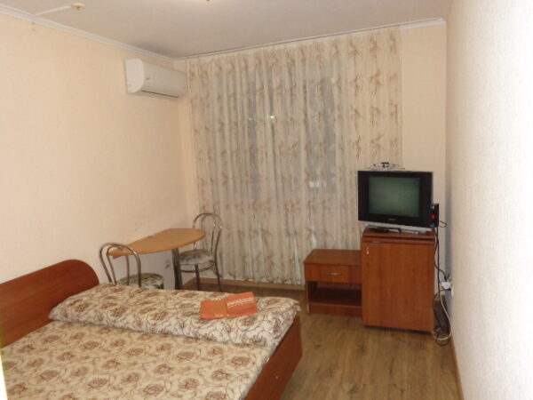 photo bottom center 1 home page hotel central